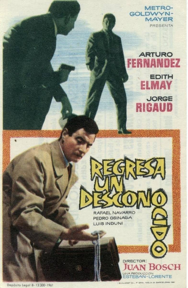 Regresa un desconocido poster